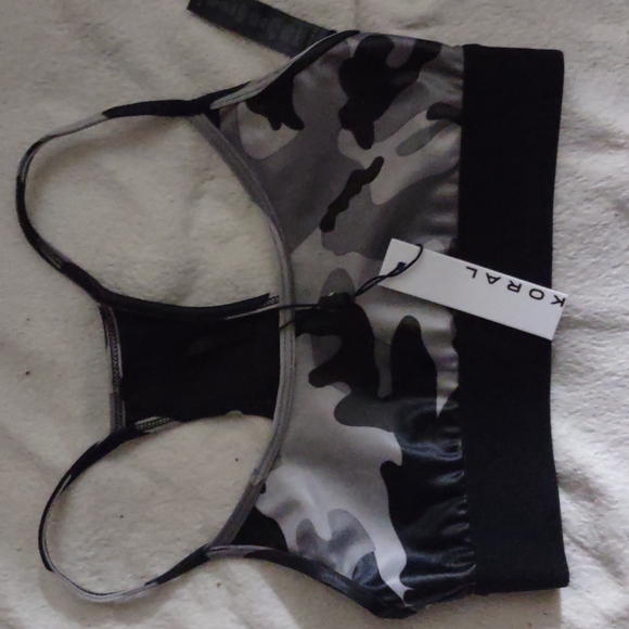 Women’Koral Sweeper Gray CamoActivewear Racerback Sports bra Top - Picture 10 of 15